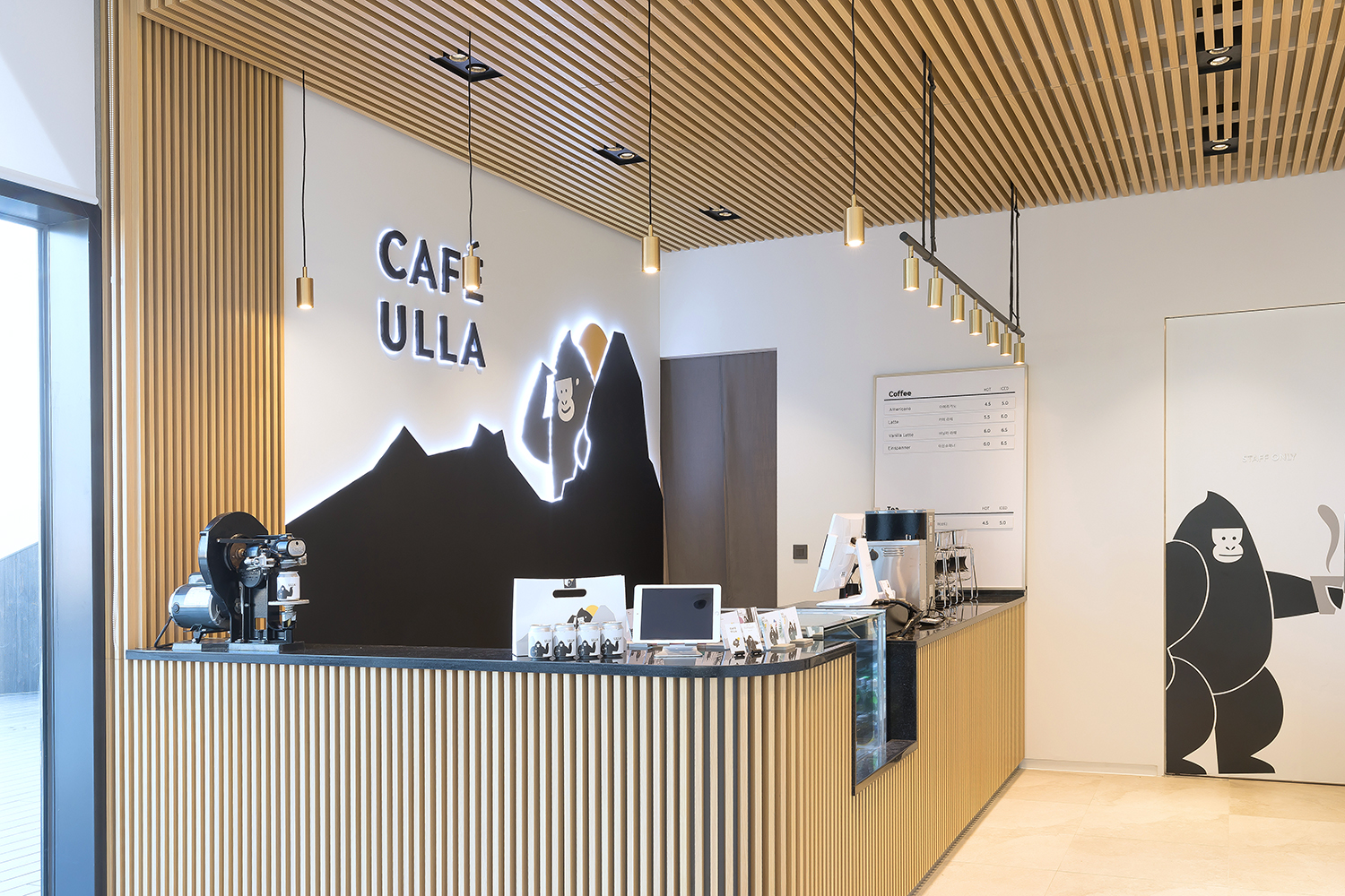 CAFÉ ULLA — 13